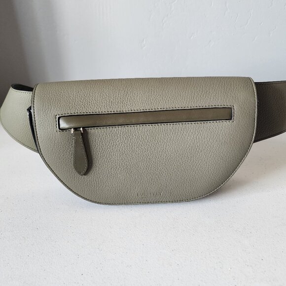 Buberry Bum/Sling Bag "LIKE NEW" - Picture 6 of 16